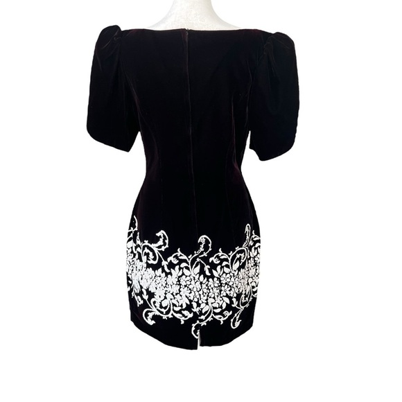 JESSICA MCCLINTOCK Gunne Sax Black Velvet Embroidered Puff Sleeve Dress Sz 9/10 - Picture 3 of 6